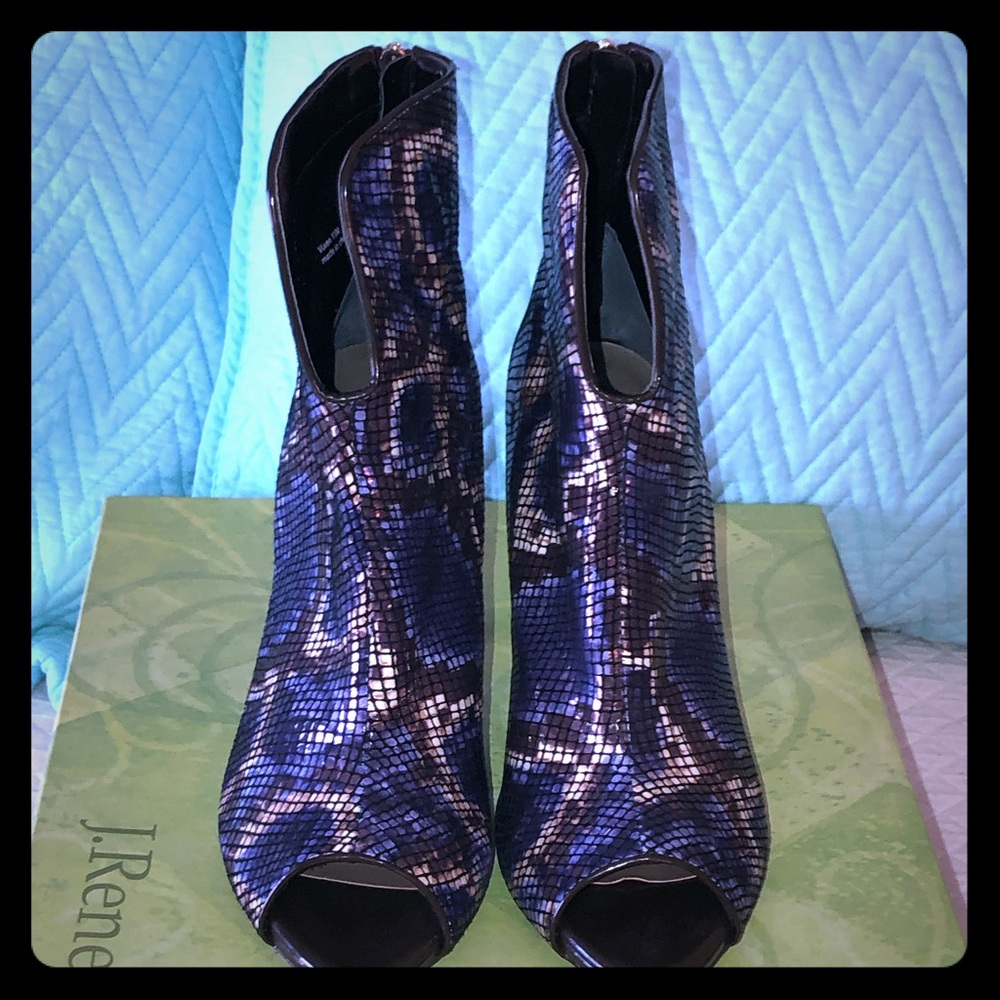 J. Renee Vixen Snake Leather Peep Toe Heel 11m